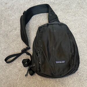 backpack travel must haves Top 10 Must-Have Items for a Stress-Free Travel Day